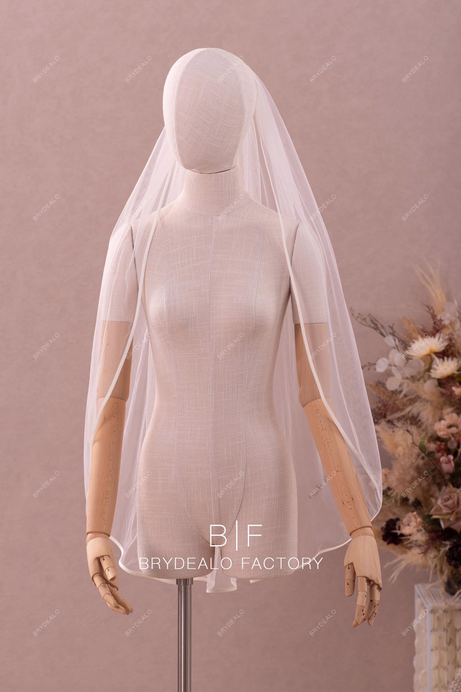 best fingertip tulle ribbon bridal veil 