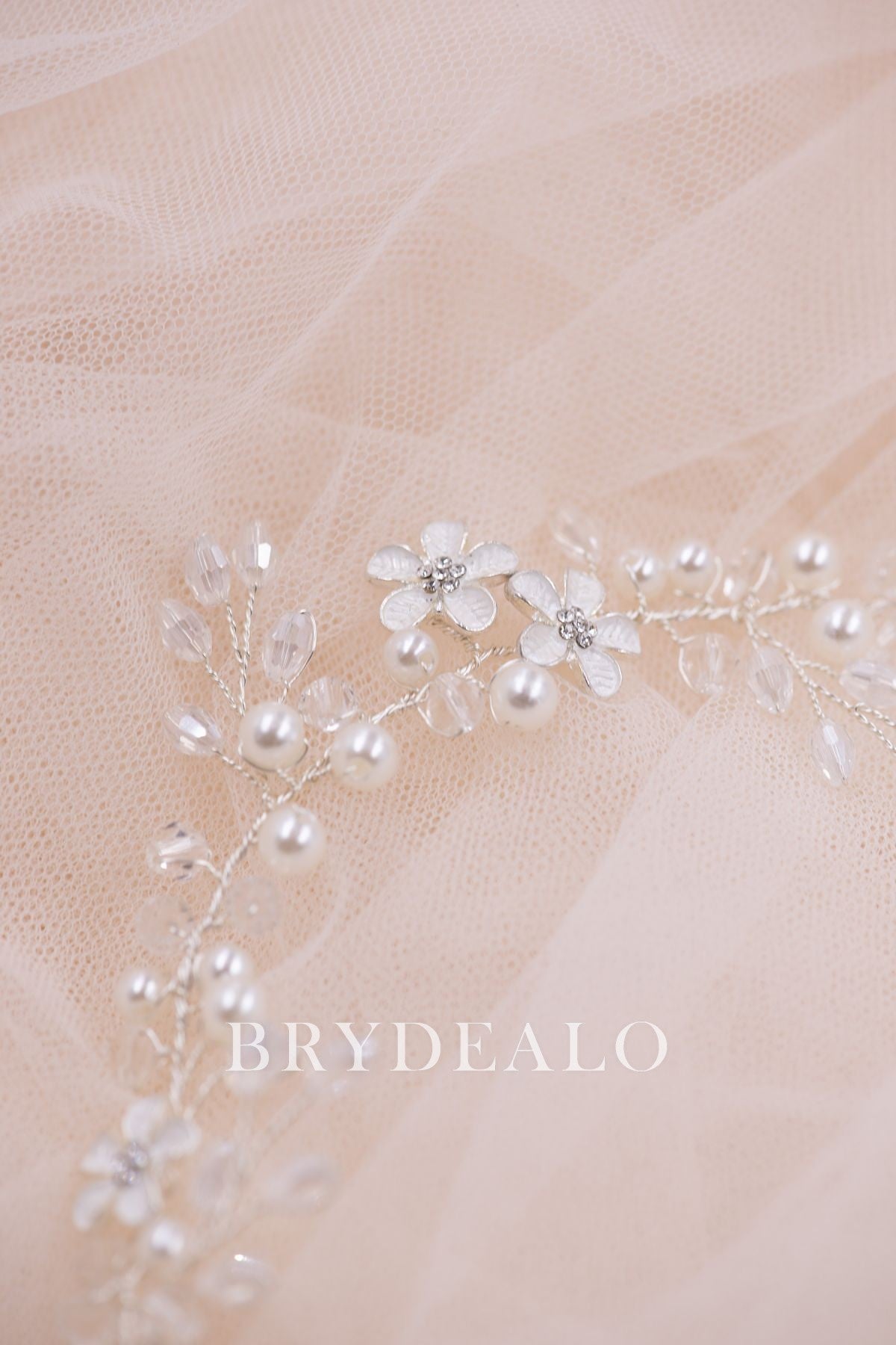 Romantic Flowers Pearls Bridal Headband