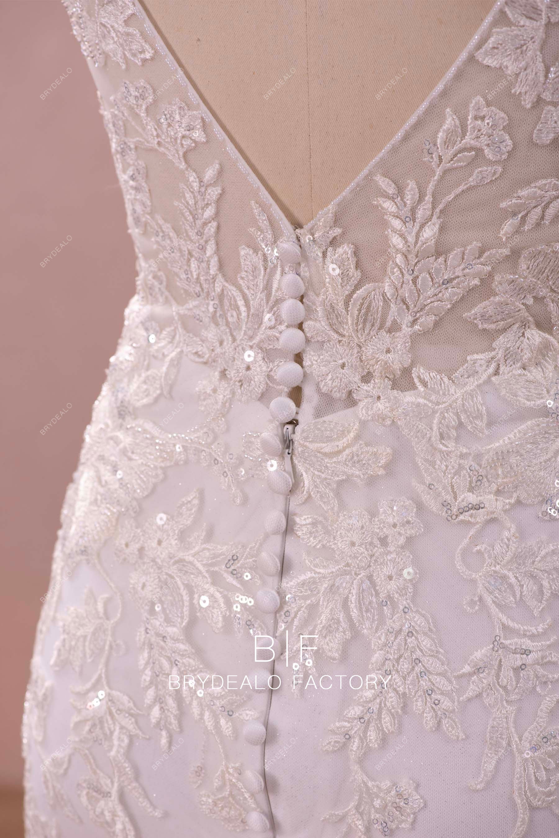 illusion buttoned V-back wedding dress