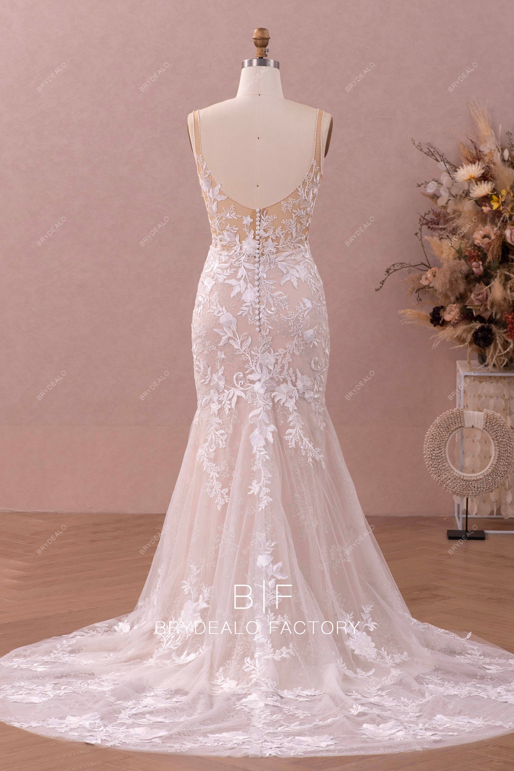 open buttoned back sleeveless mermaid lace wedding dress