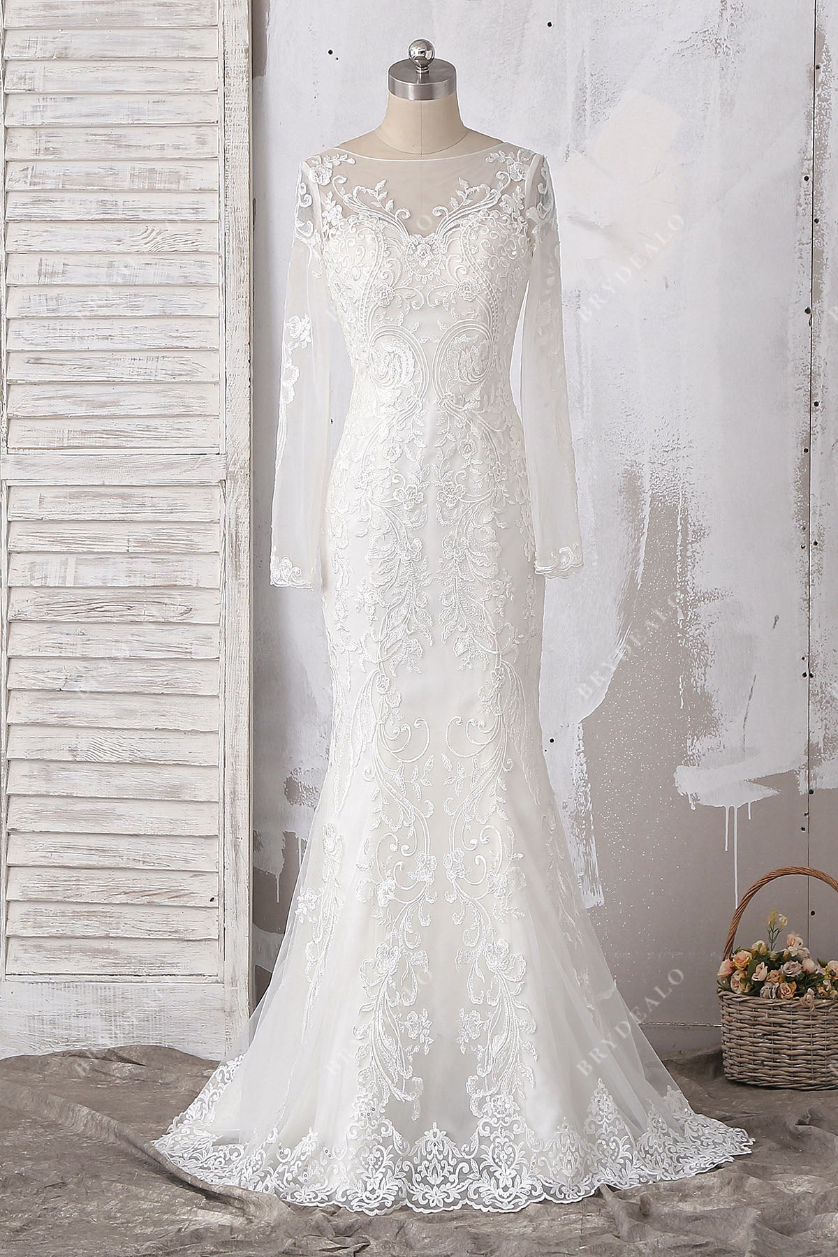 lace applique long sleeves mermaid wedding dress