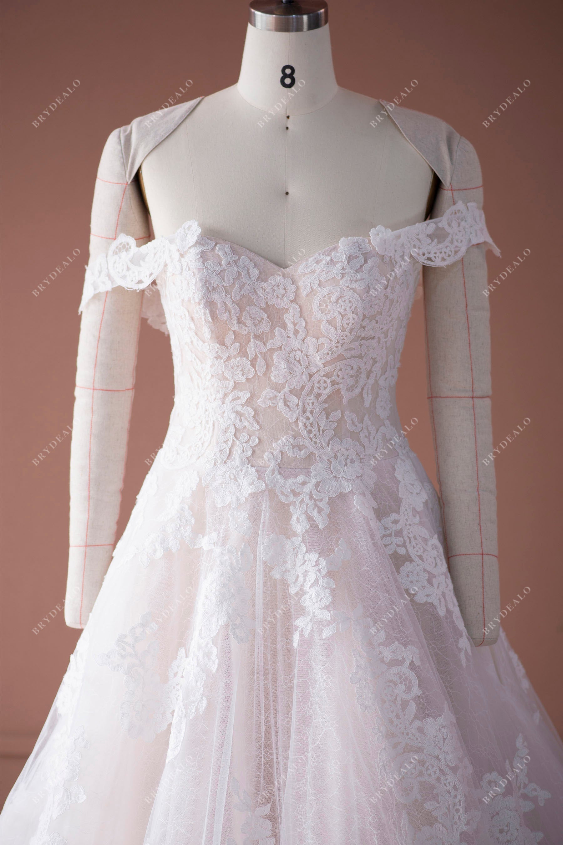 pretty sweetheart neck off shoulder wedding dress