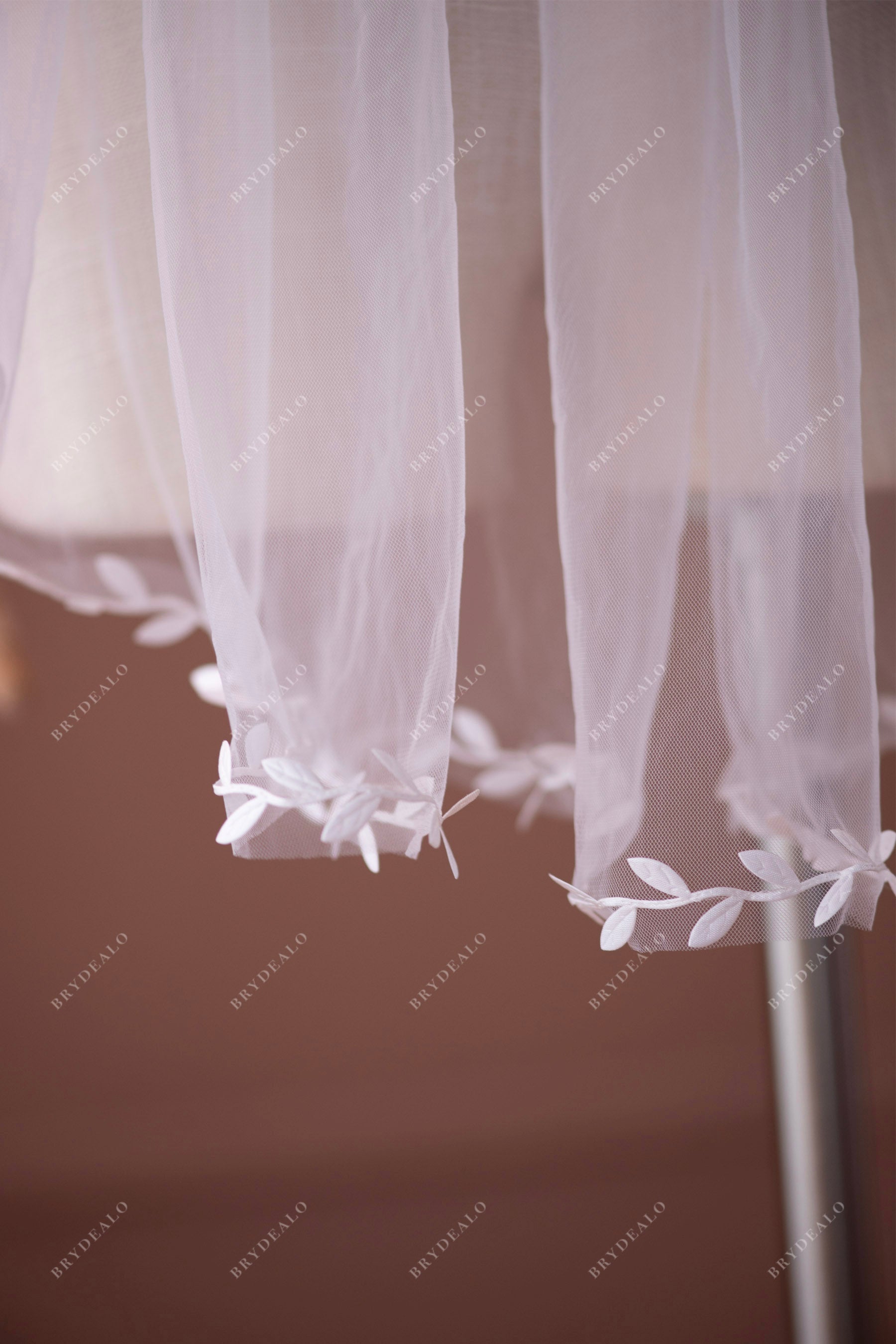 best leaf lace edged bridal veil 