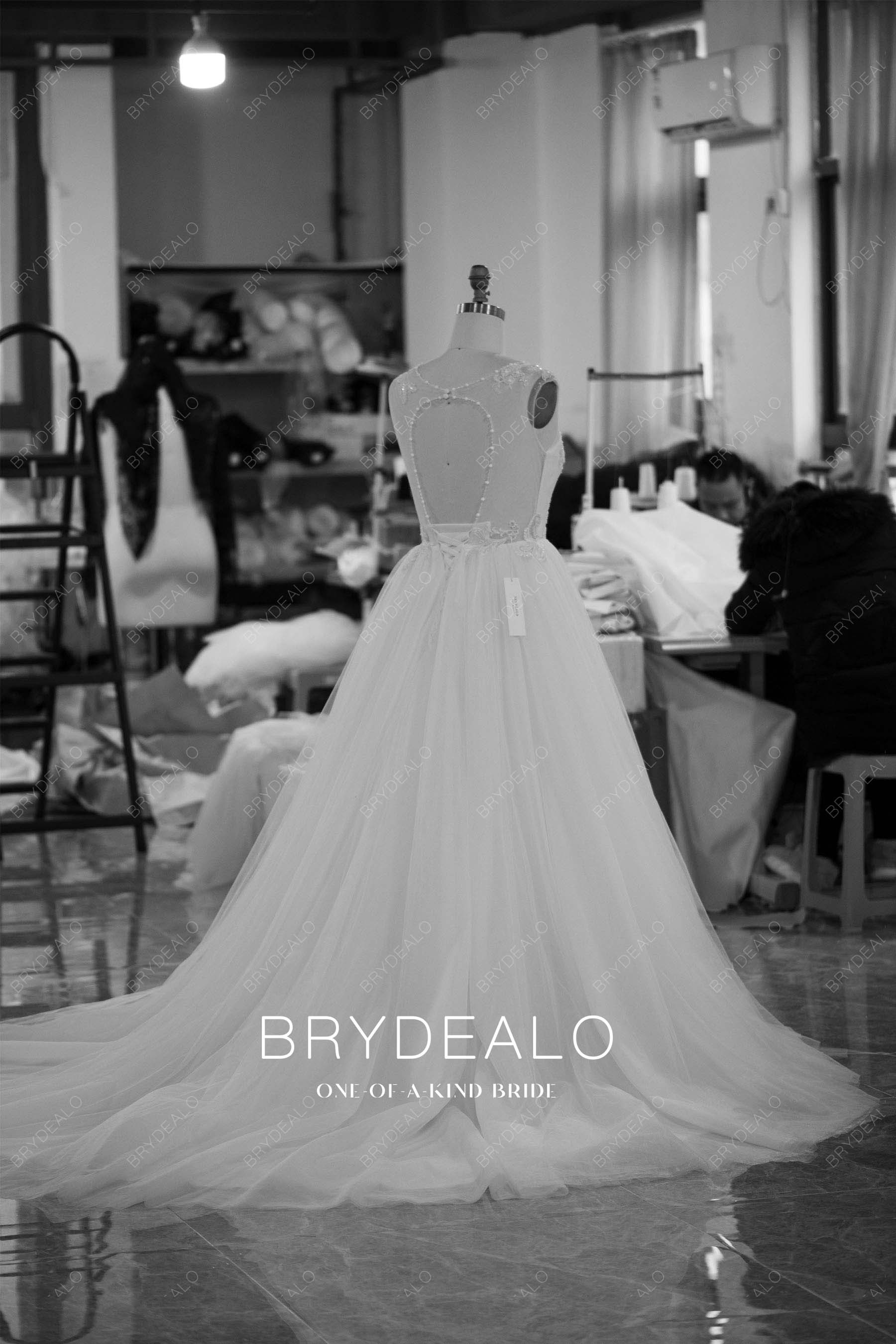 factory-direct long tulle lace back wedding dress