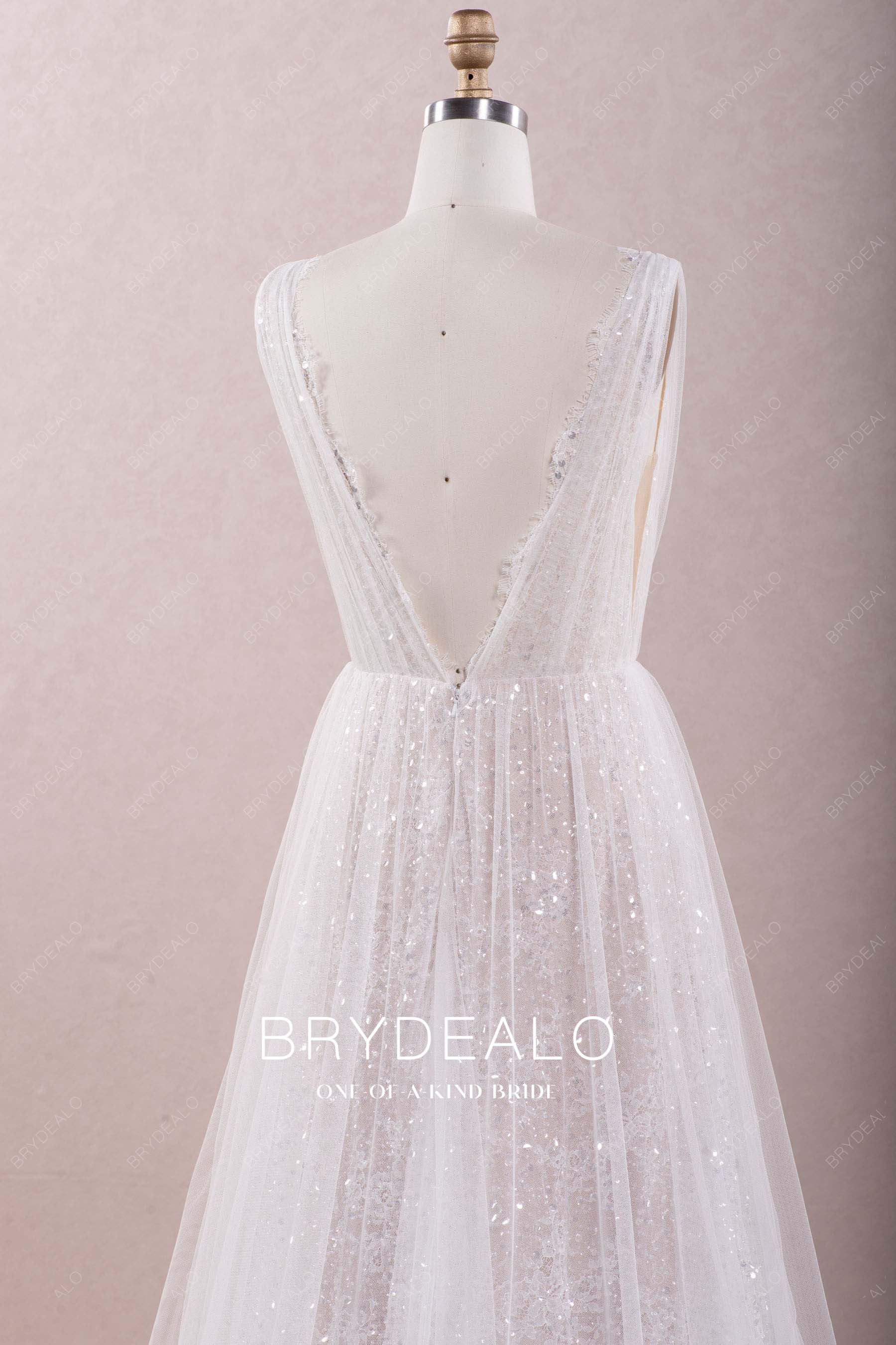 open V-back lace outdoor wedding dress