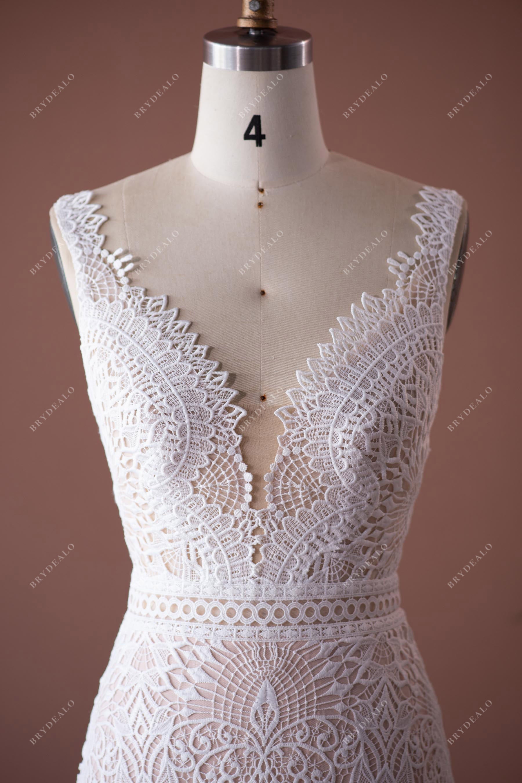 shoulder straps V-neck lace bridal gown