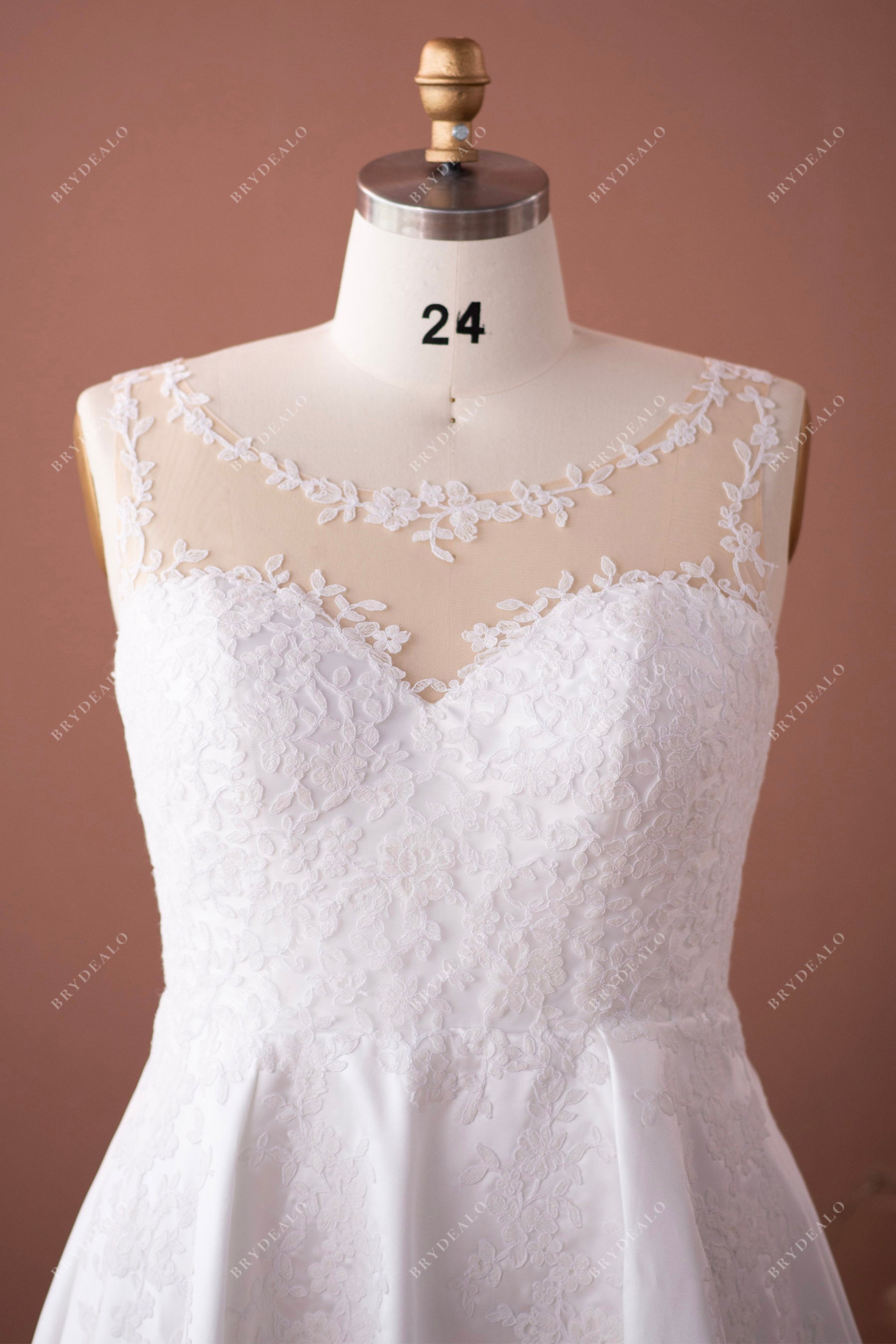 plus size sleeveless lace satin gorgeous wedding dress