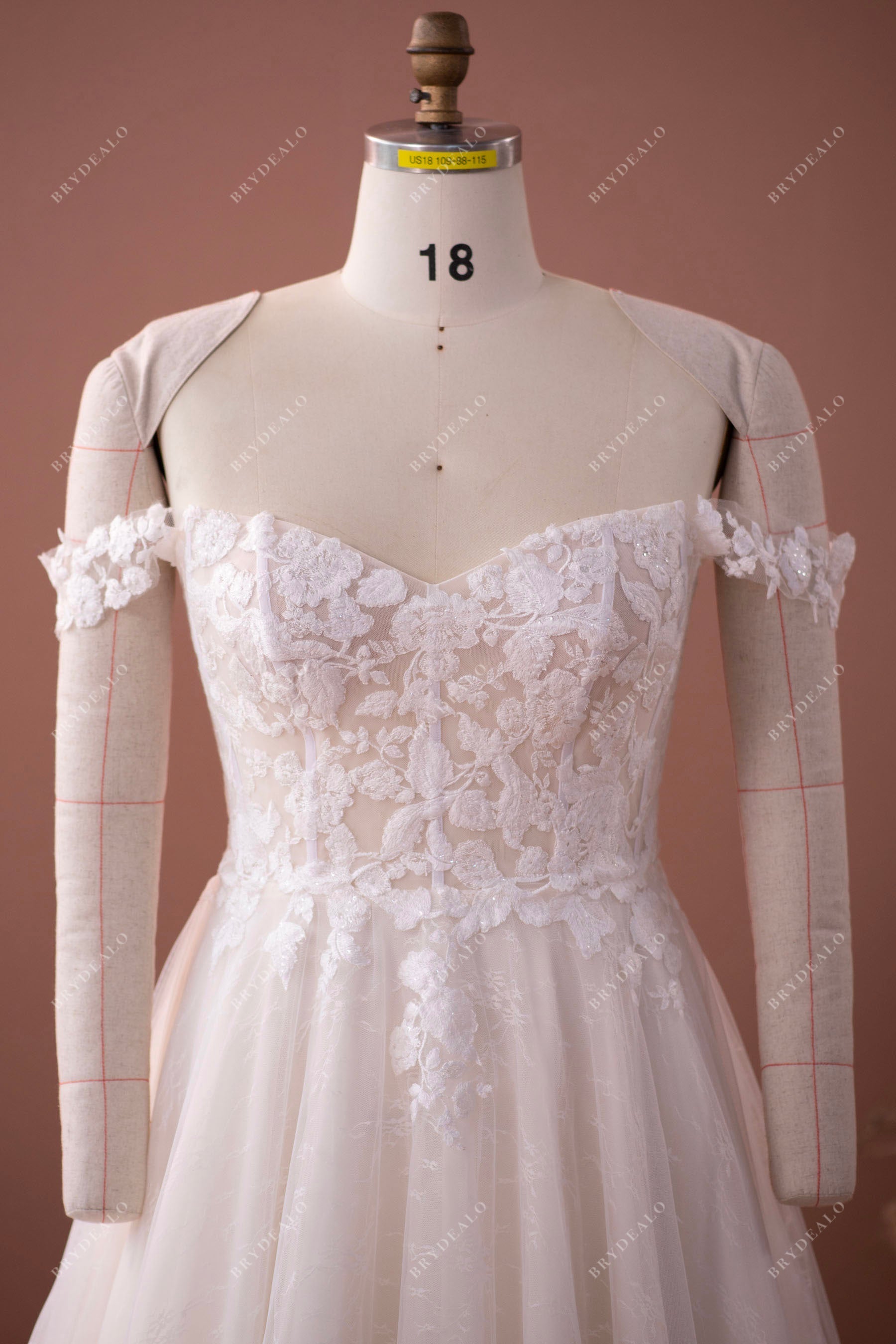 plus size sweetheart neck elegant lace wedding dress