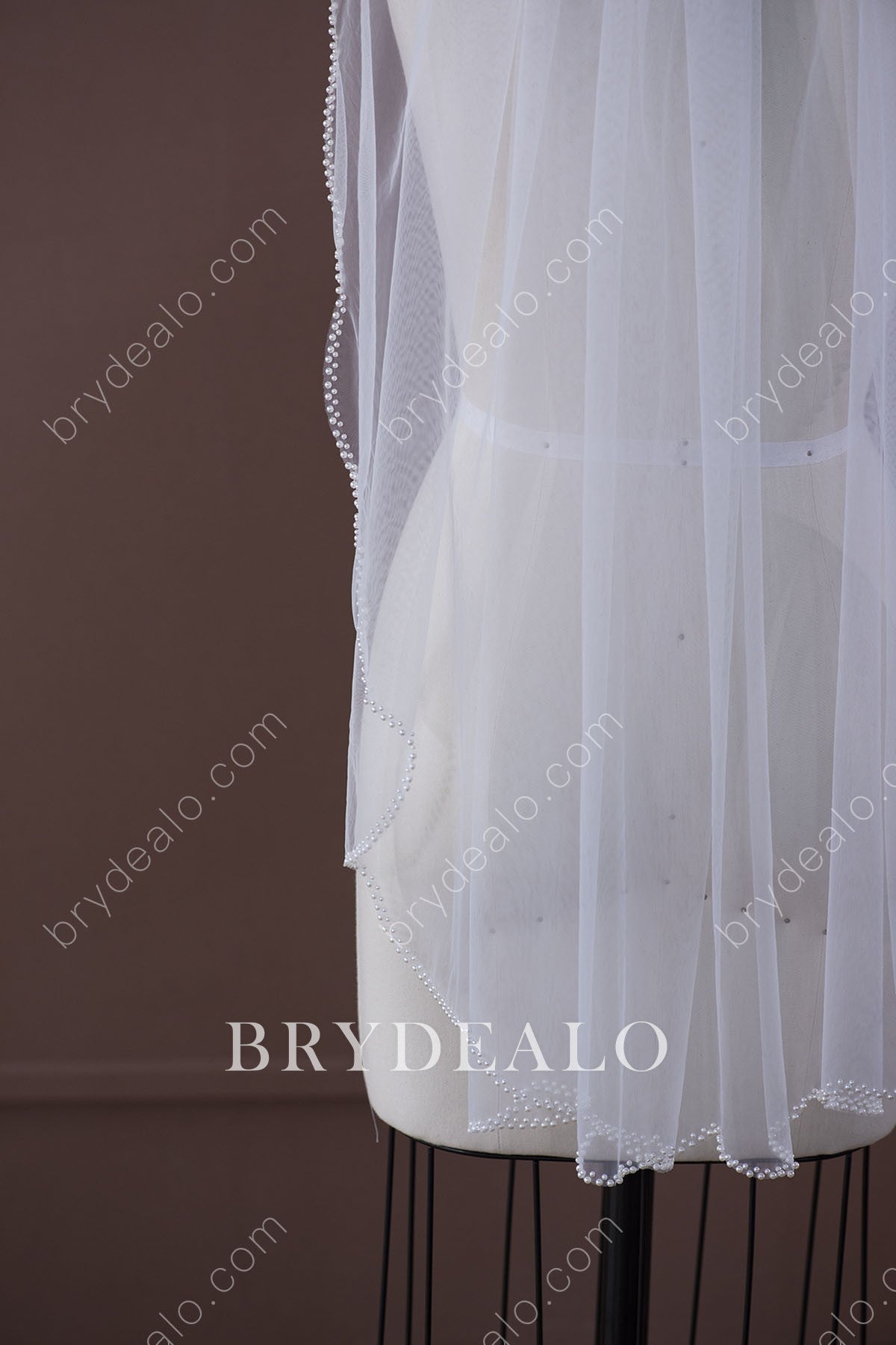elegant pearls wedding veil