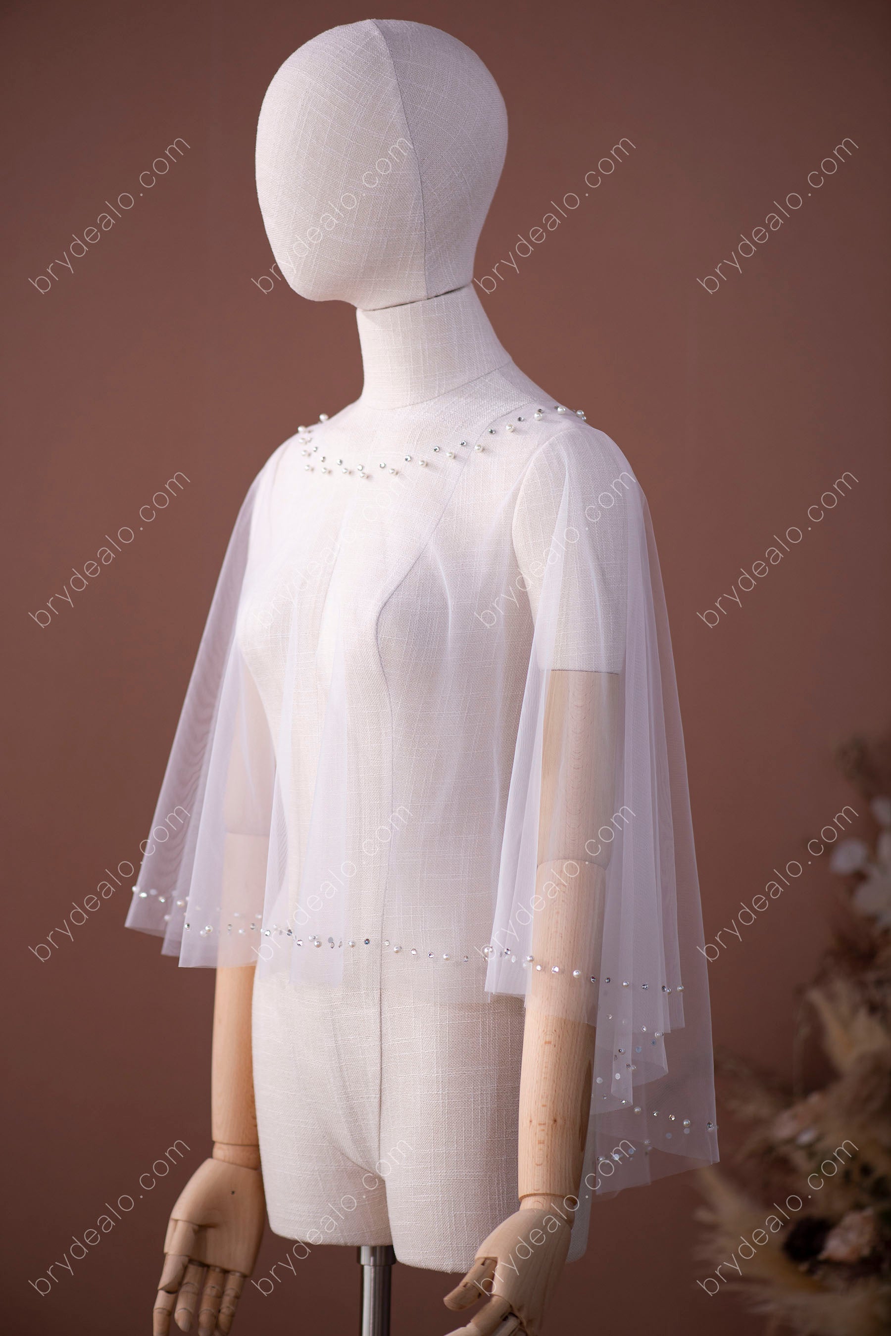  Rhinestones Pearls Short Bridal Cape