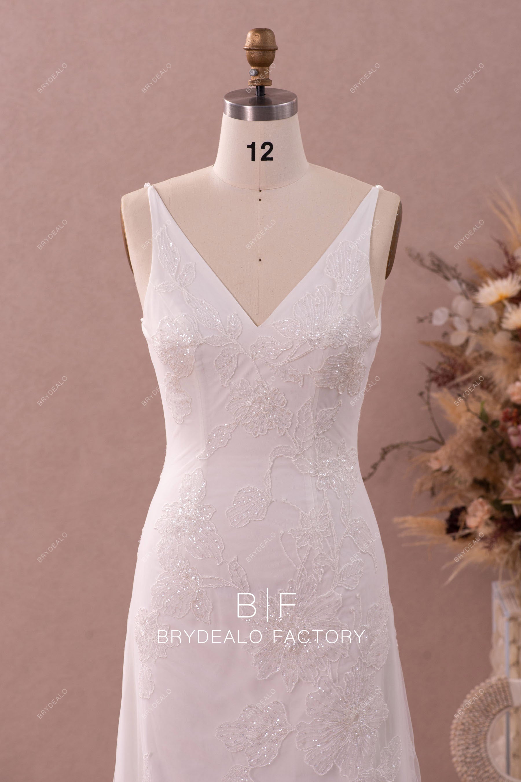 elegant V-neck shimmery flower lace wedding dress 