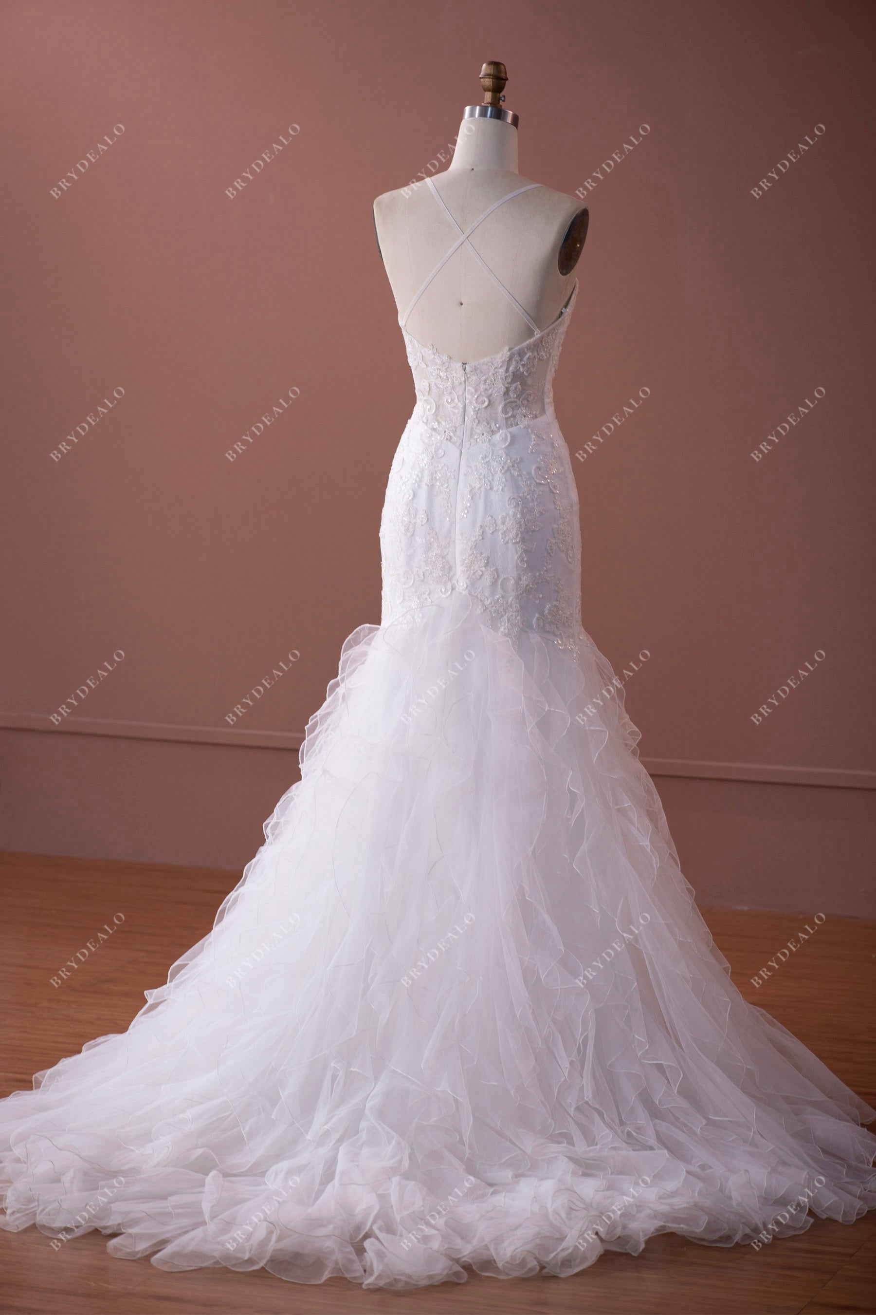 Crisscross Back Sleeveless Ruffled Tulle Wedding Dress
