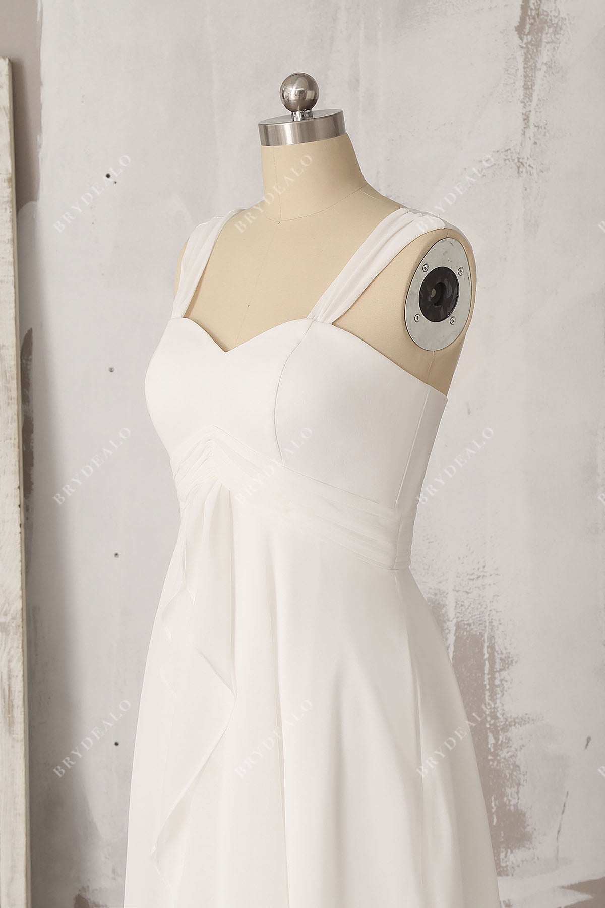 shoulder straps sleeveless chiffon casual bridal gown
