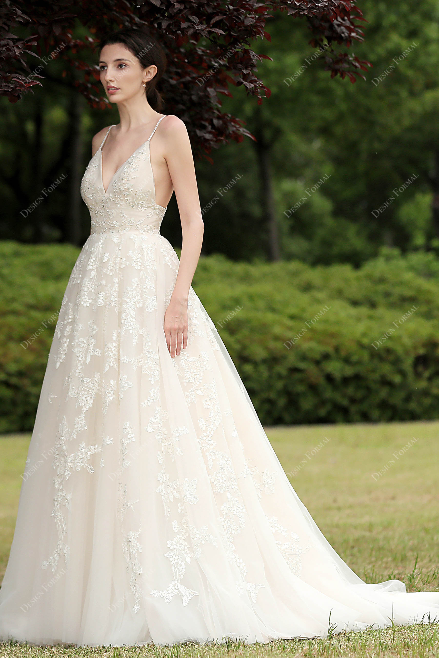 Sleeveless Empire A-line Bridal Dress