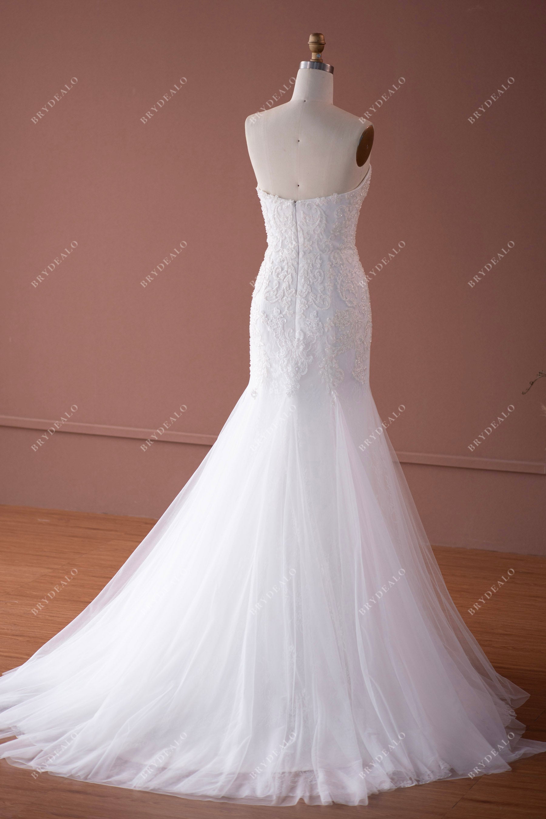 dream trumpet lace strapless wedding gown