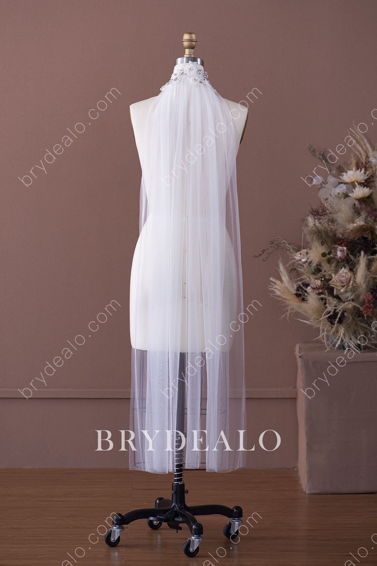 Trendy Striking Crystals Flower Ballet Length Bridal Veil
