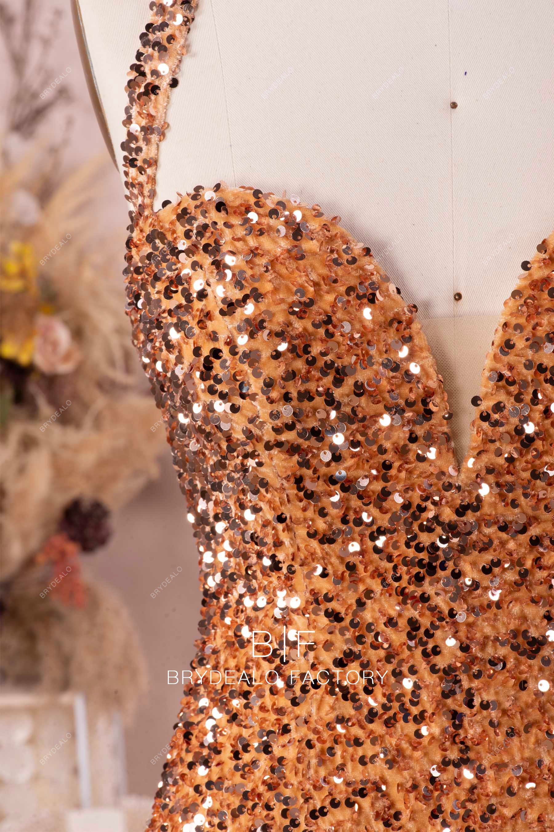 sweetheart neck sparkly evening dress