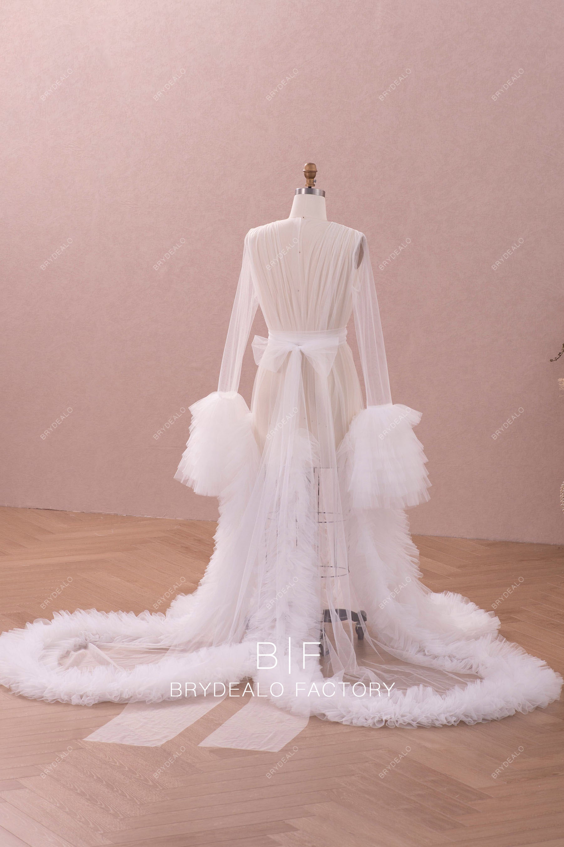 sweetheart shape train tulle modern bridal robe