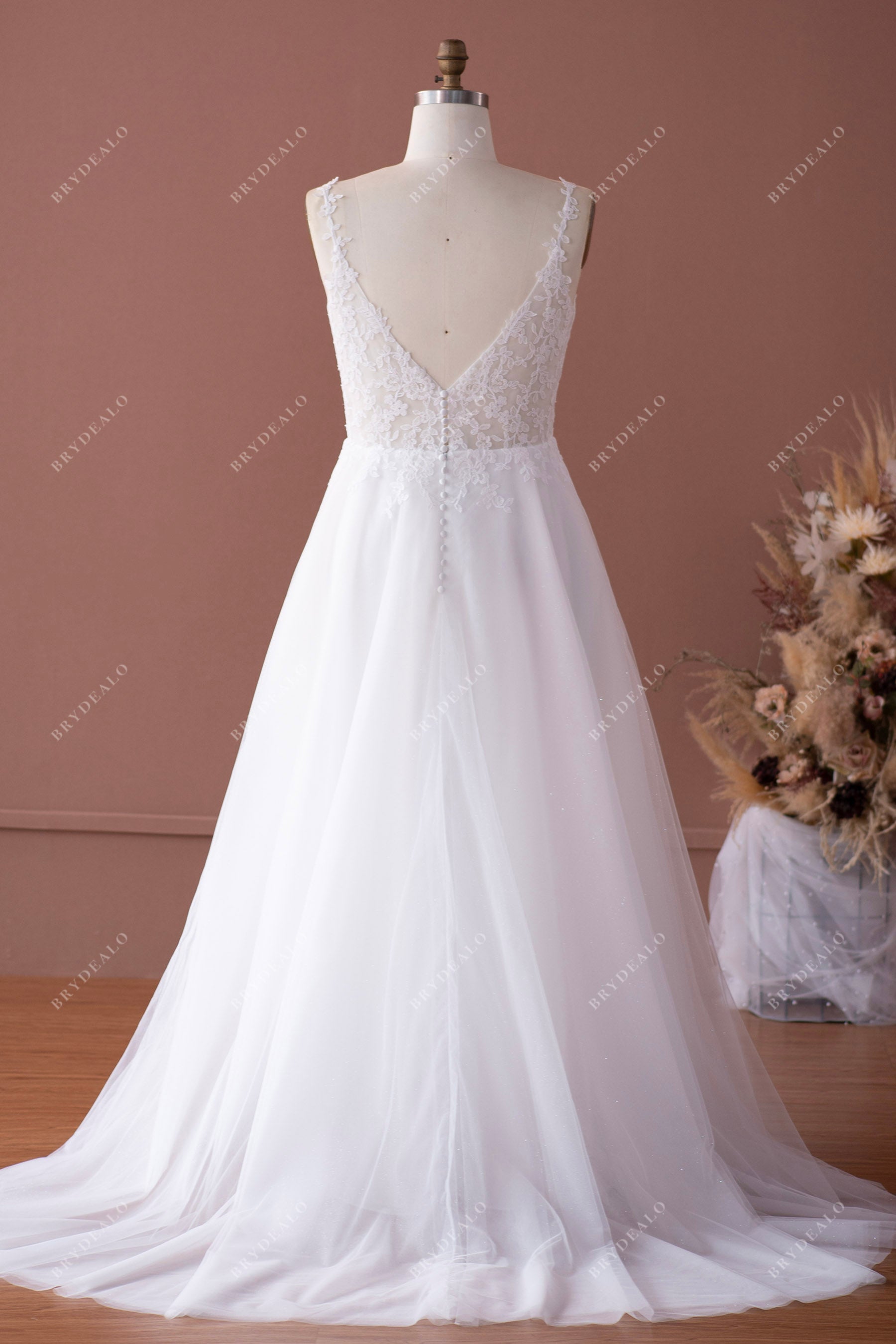 spaghetti straps v-back lace large size wedding dress