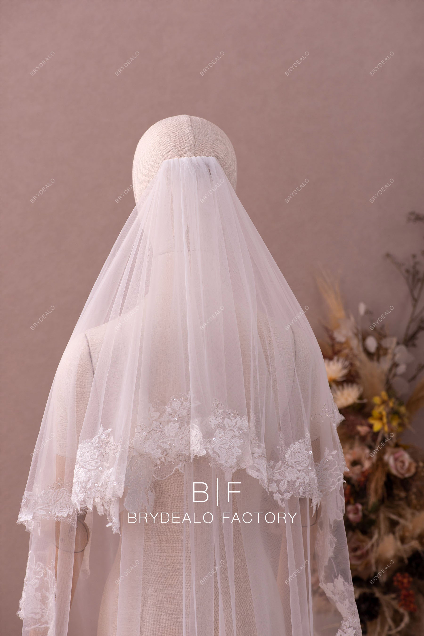 timeless two tier veil lace fingertip veil