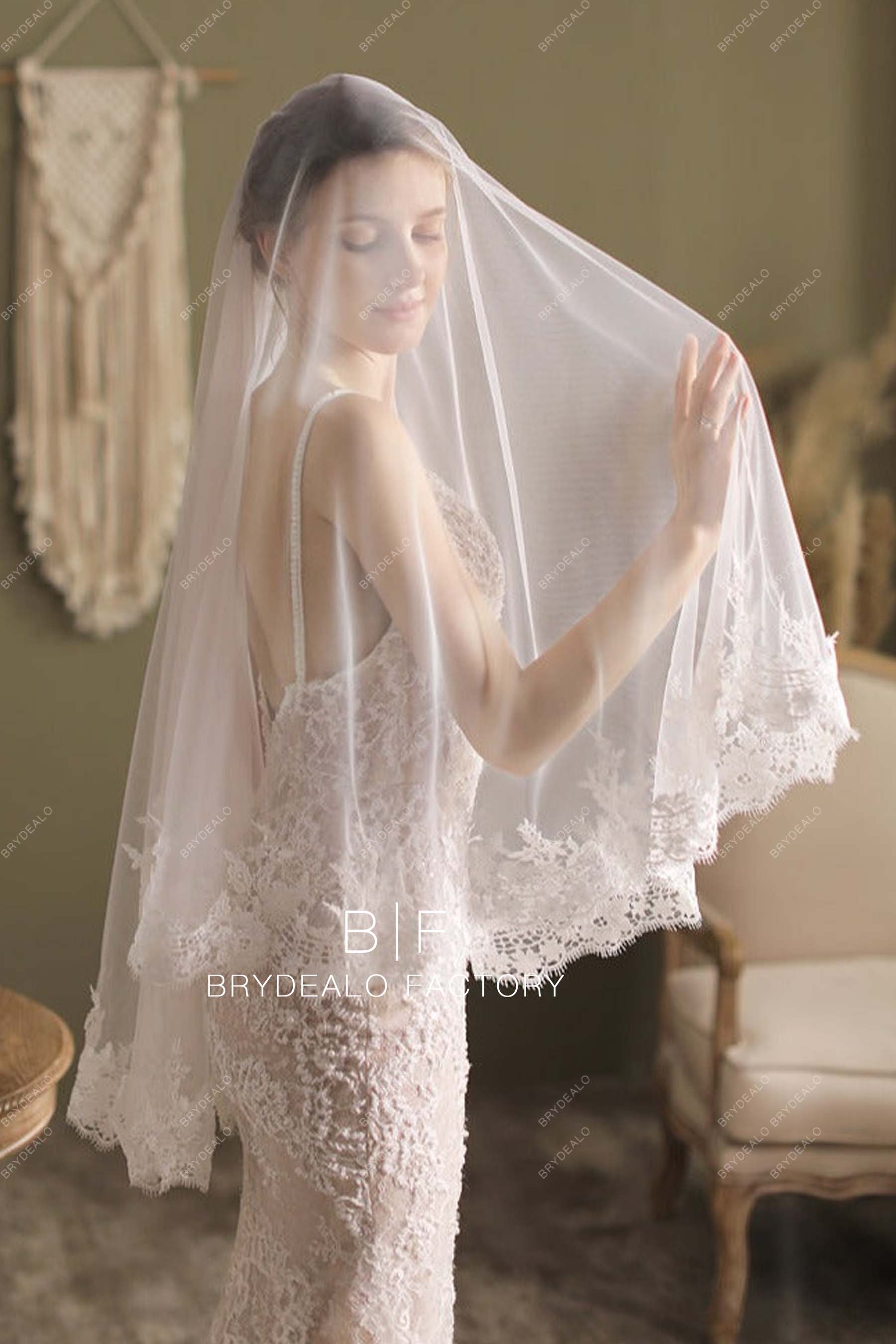 Two-Tiered Lace Trim Bridal Veil 