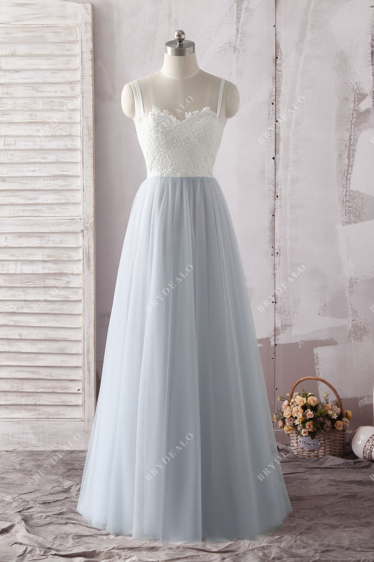 Two Tone Lace Tulle Sweetheart Floor Length Casual Bridal Gown