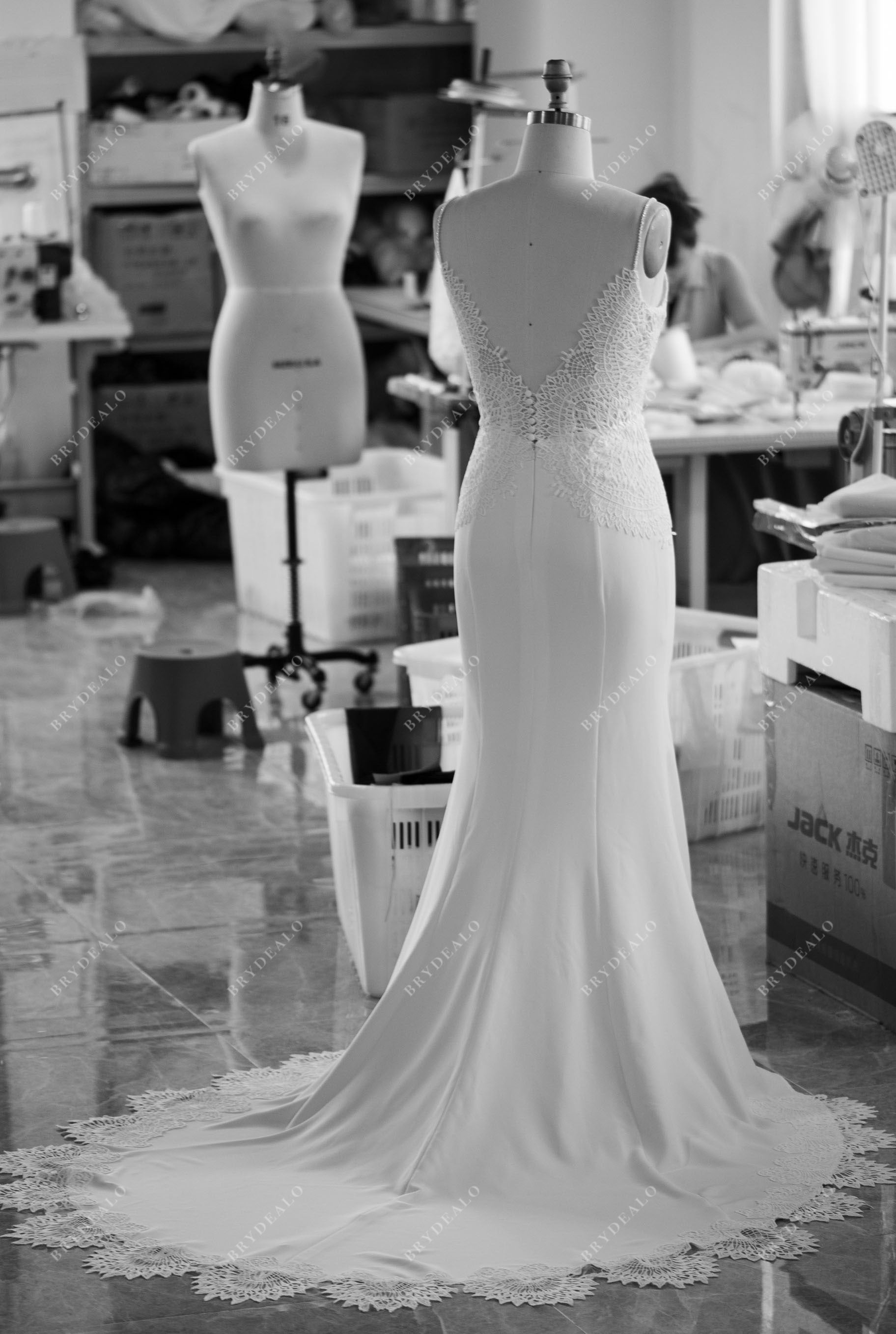 designer scalloped lace train mermaid wedding dress