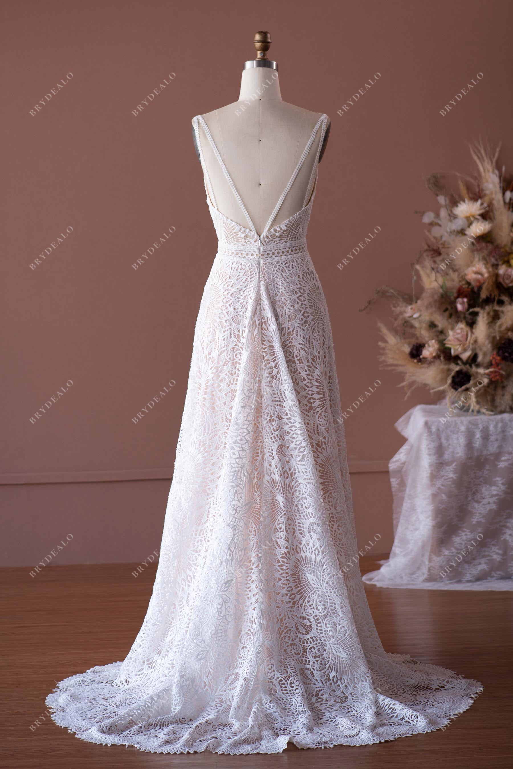 Plunging V-neck Sleeveless Whimsical Lace A-line Wedding Dress Plunging V-neck Sleeveless Whimsical Lace A-line Wedding Dress