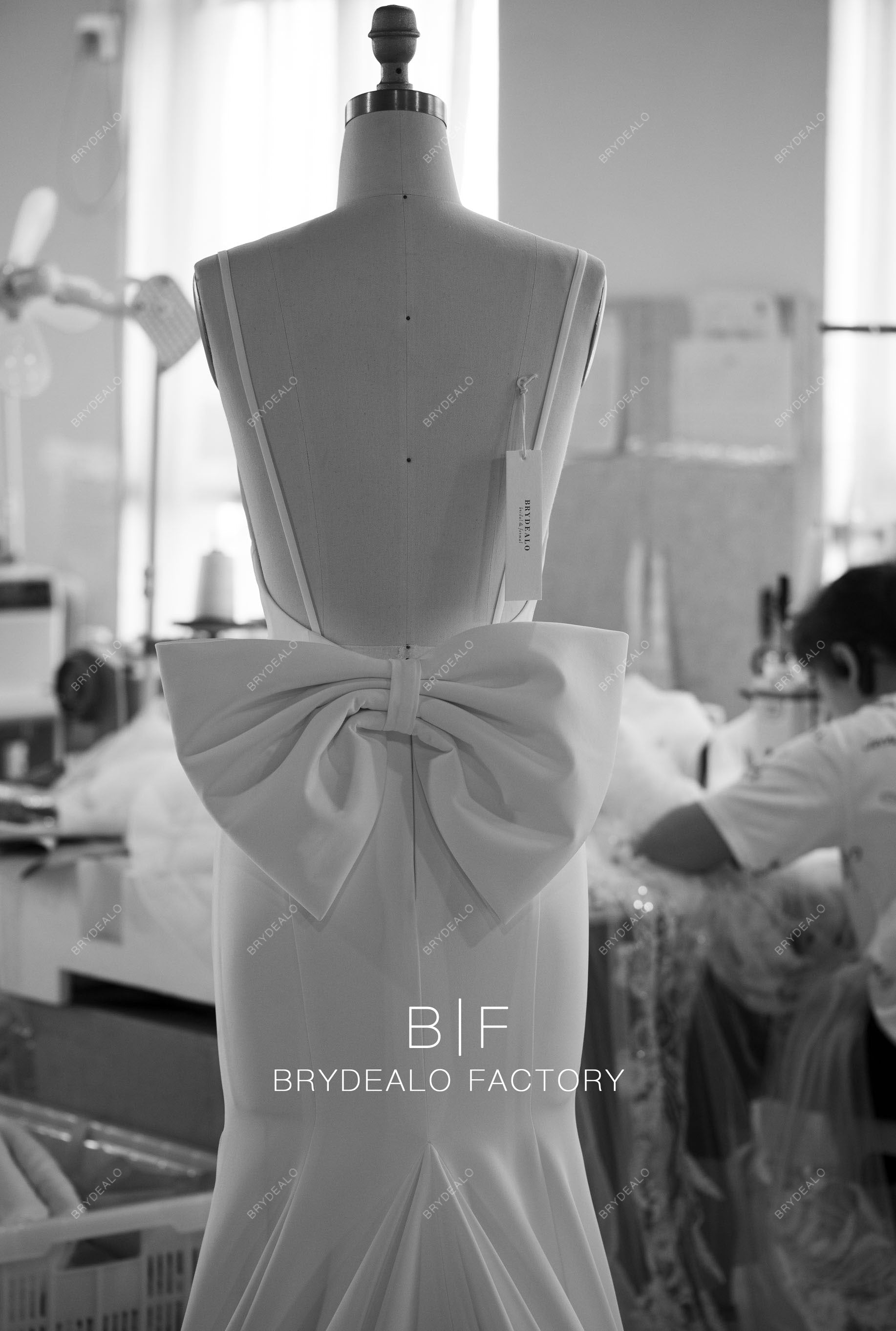 hand-made straps open back crepe wedding dress