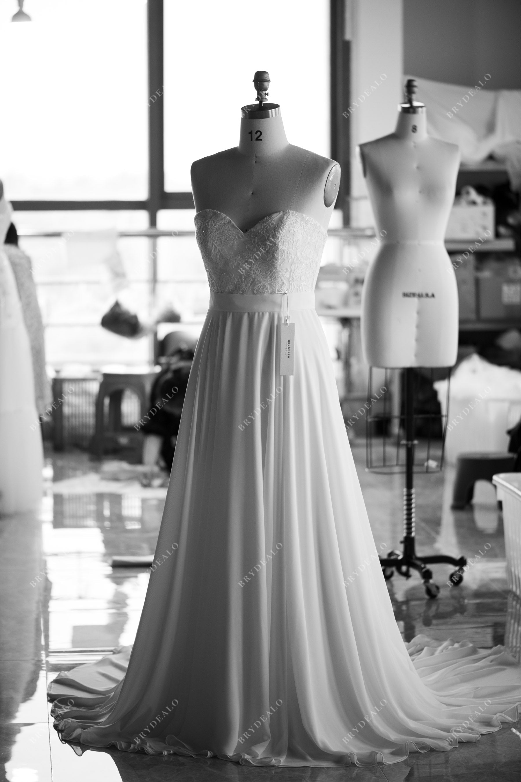 custom sweetheart lace chiffon wedding dress