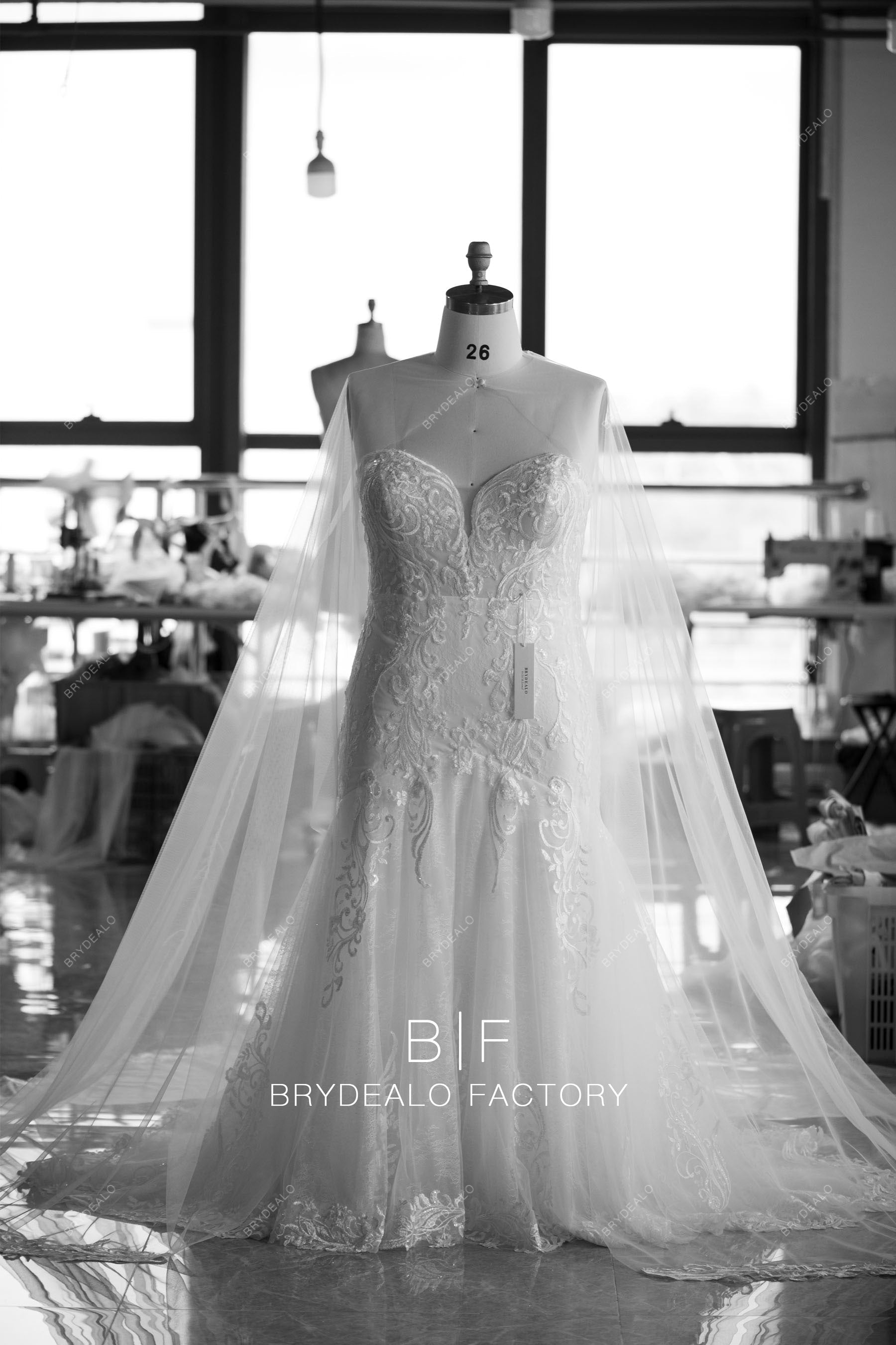 plus size sweetheart trumpet wedding dress with long cape