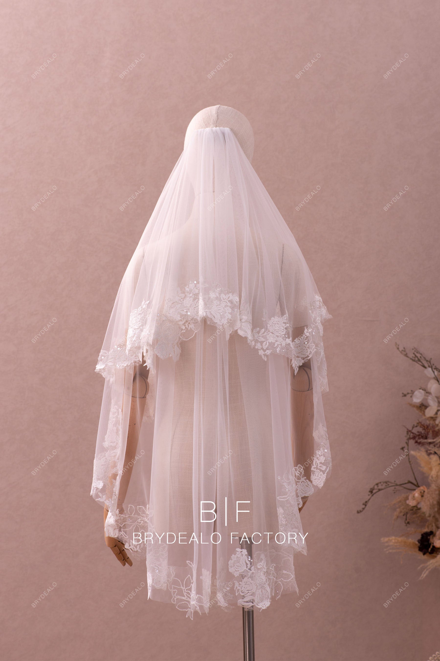 Two Tier Flower Lace Fashion Fingertip Bridal Veil